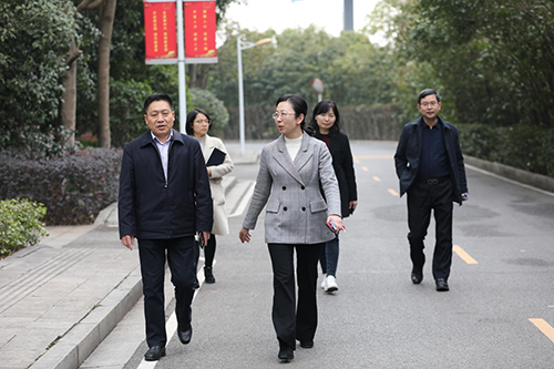 株洲职教园管理办党组书记、主任胡炯到开元平台调研
