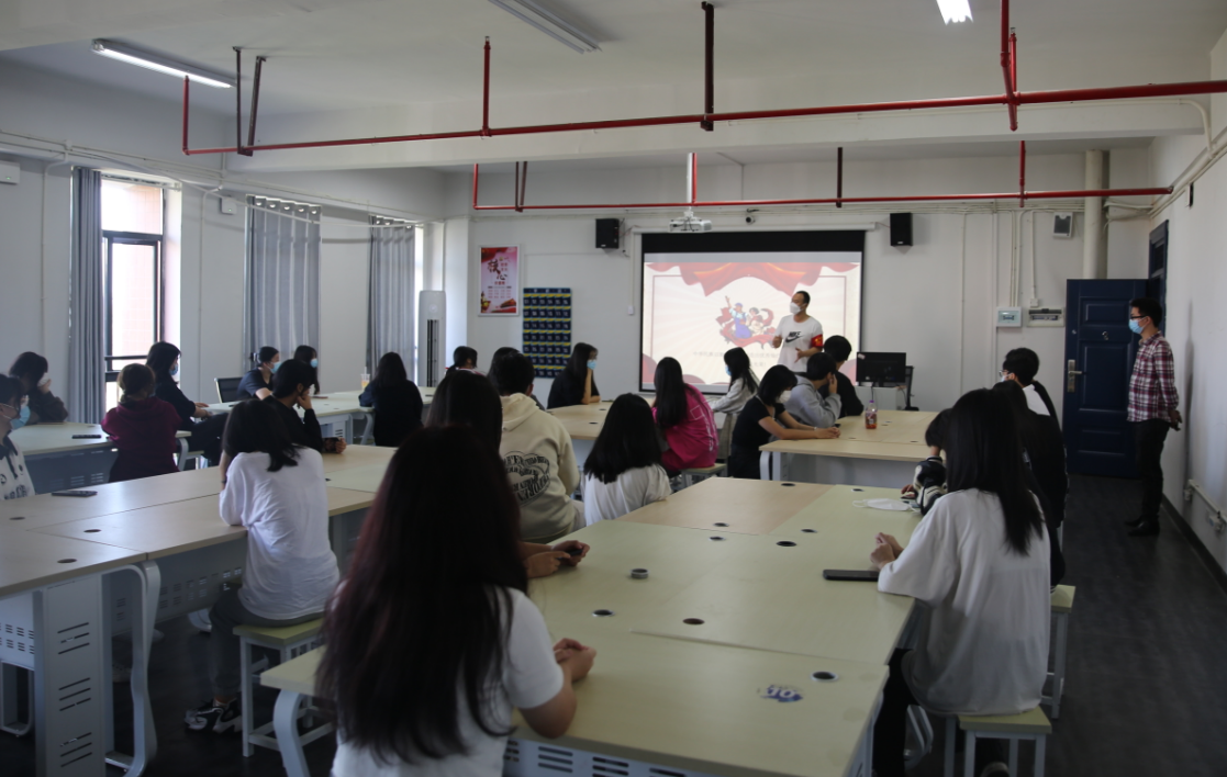 齐心协力战疫情 劳动教育正当时  ——开元平台经贸物流系组织学生开展文明宿舍评比活动