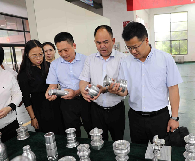 省委组织部干信处处长余前广一行来开元平台调研座谈